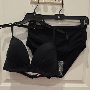 Chic Black Bikini Set for Women